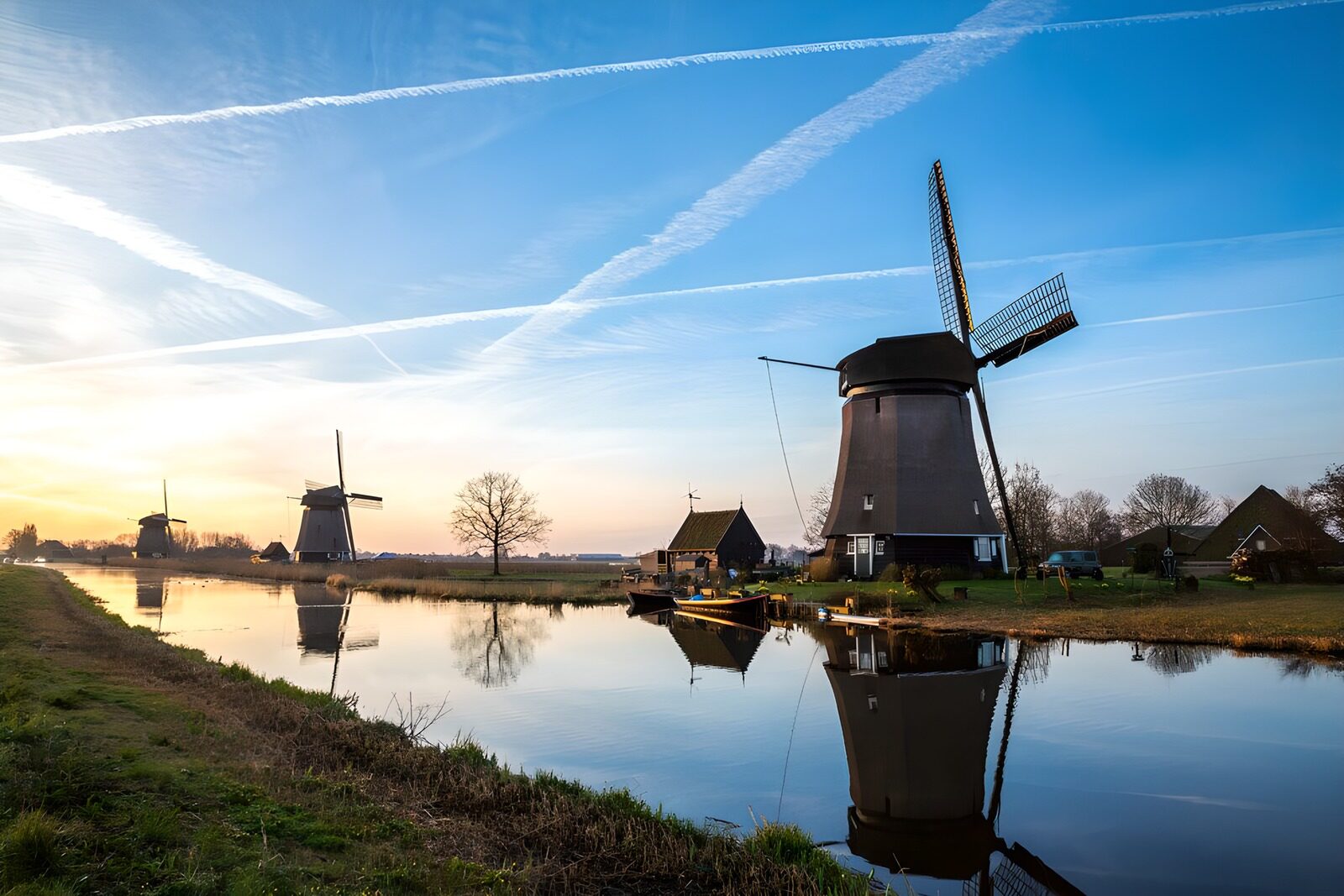 OCCOM4918263: Scenic Windmills at Sunset