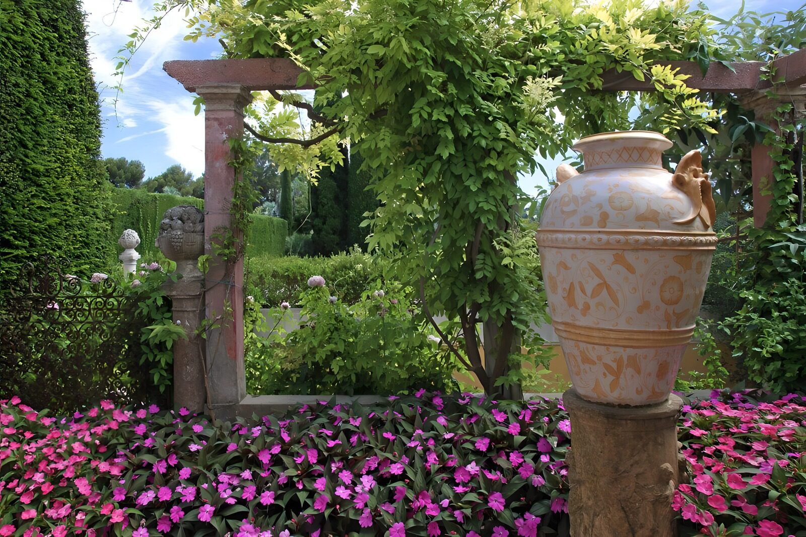 OCCOM8516623: Serene Garden Oasis with Ornate Vase