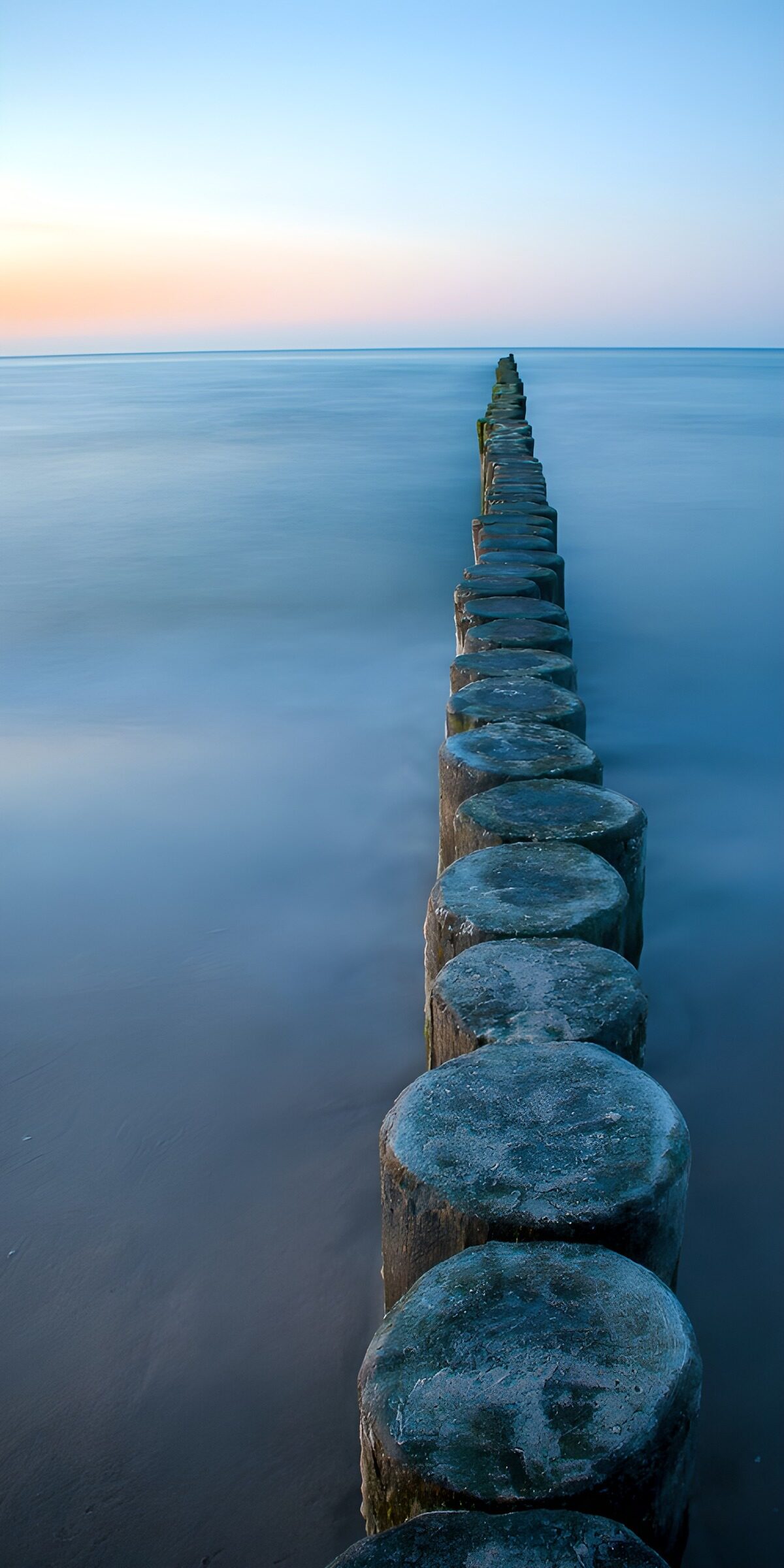 OCCOM5622291: Coastal Serenity at Dusk