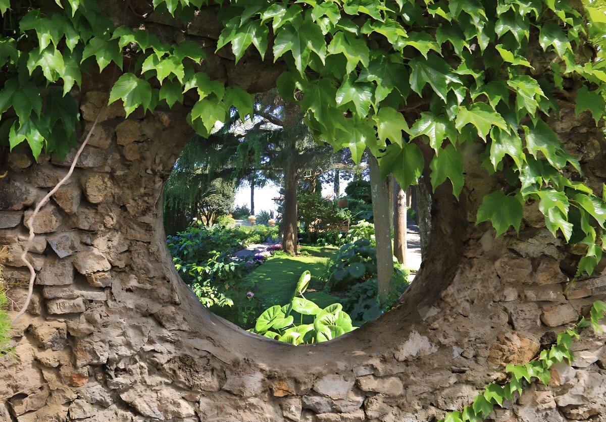 OCCOM1367417: Circular View Through a Stone Wall