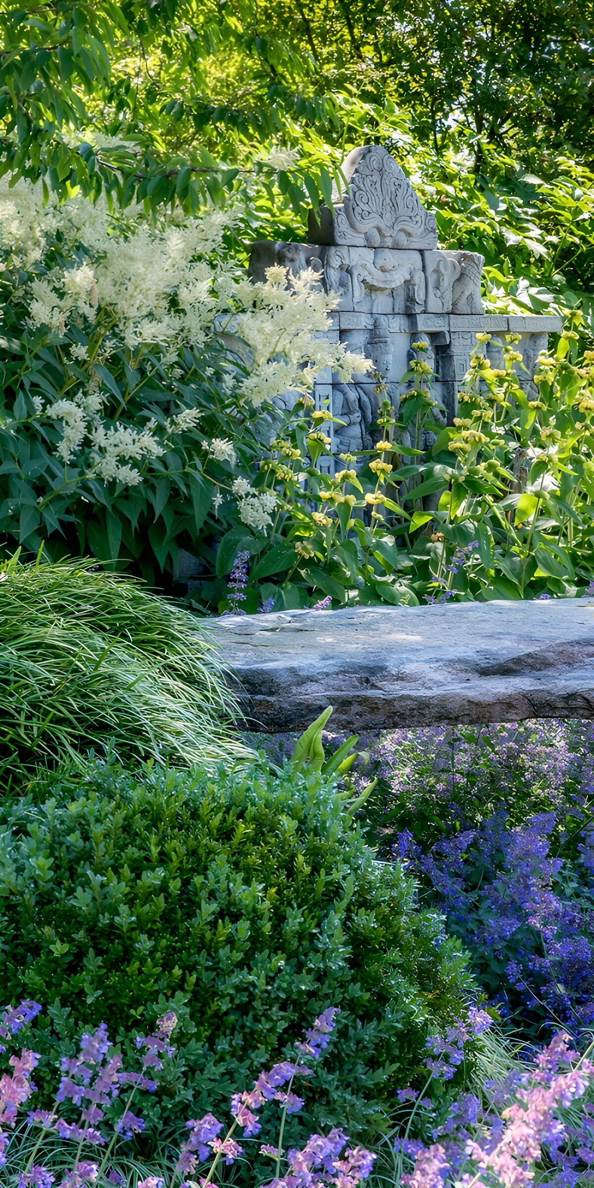 OCCOM8280506: Tranquil Garden Oasis