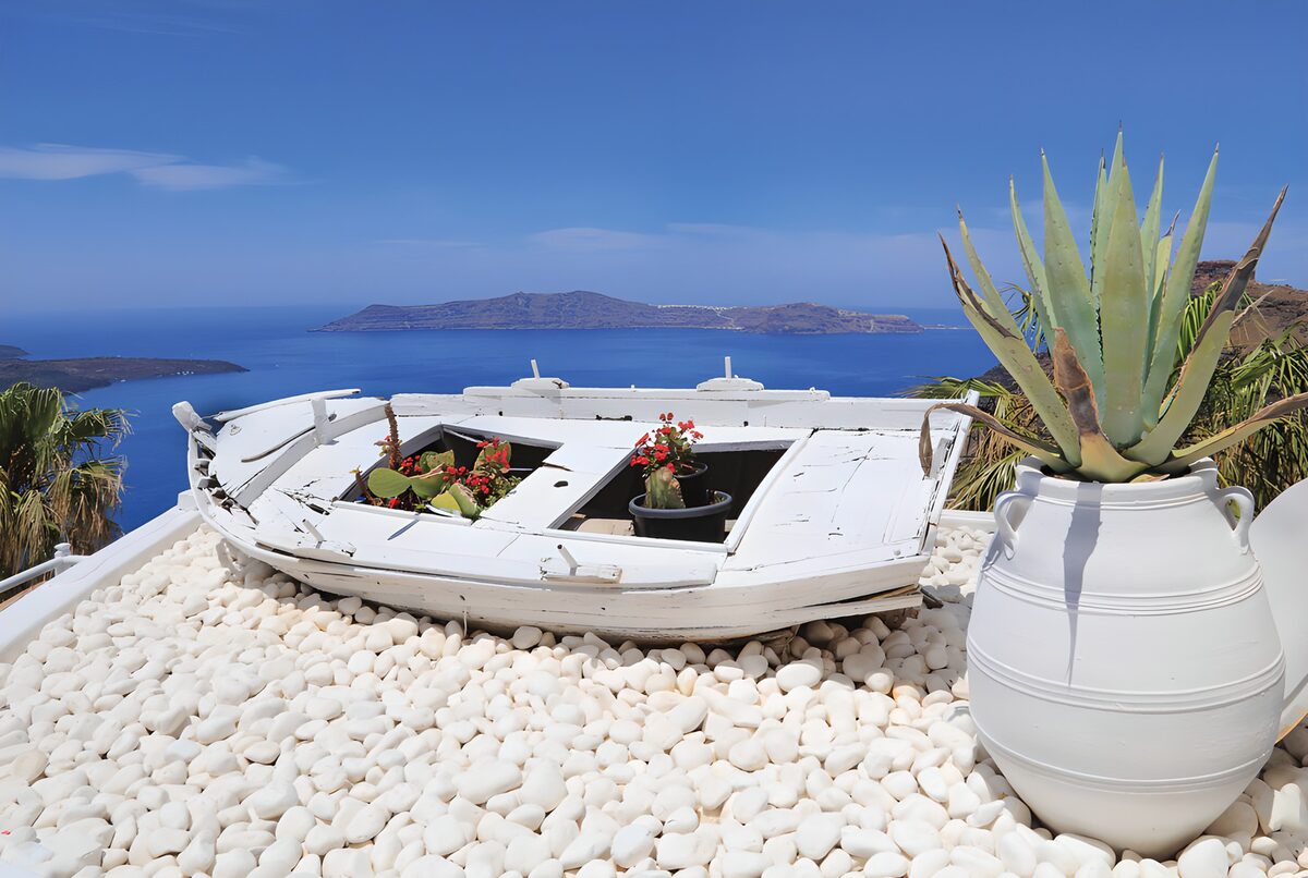 Tranquil Coastal Escape