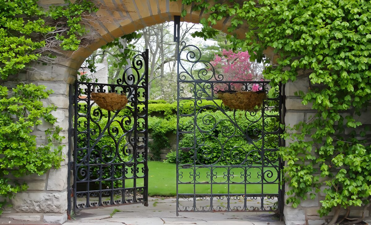 Verdant Pathway Portal