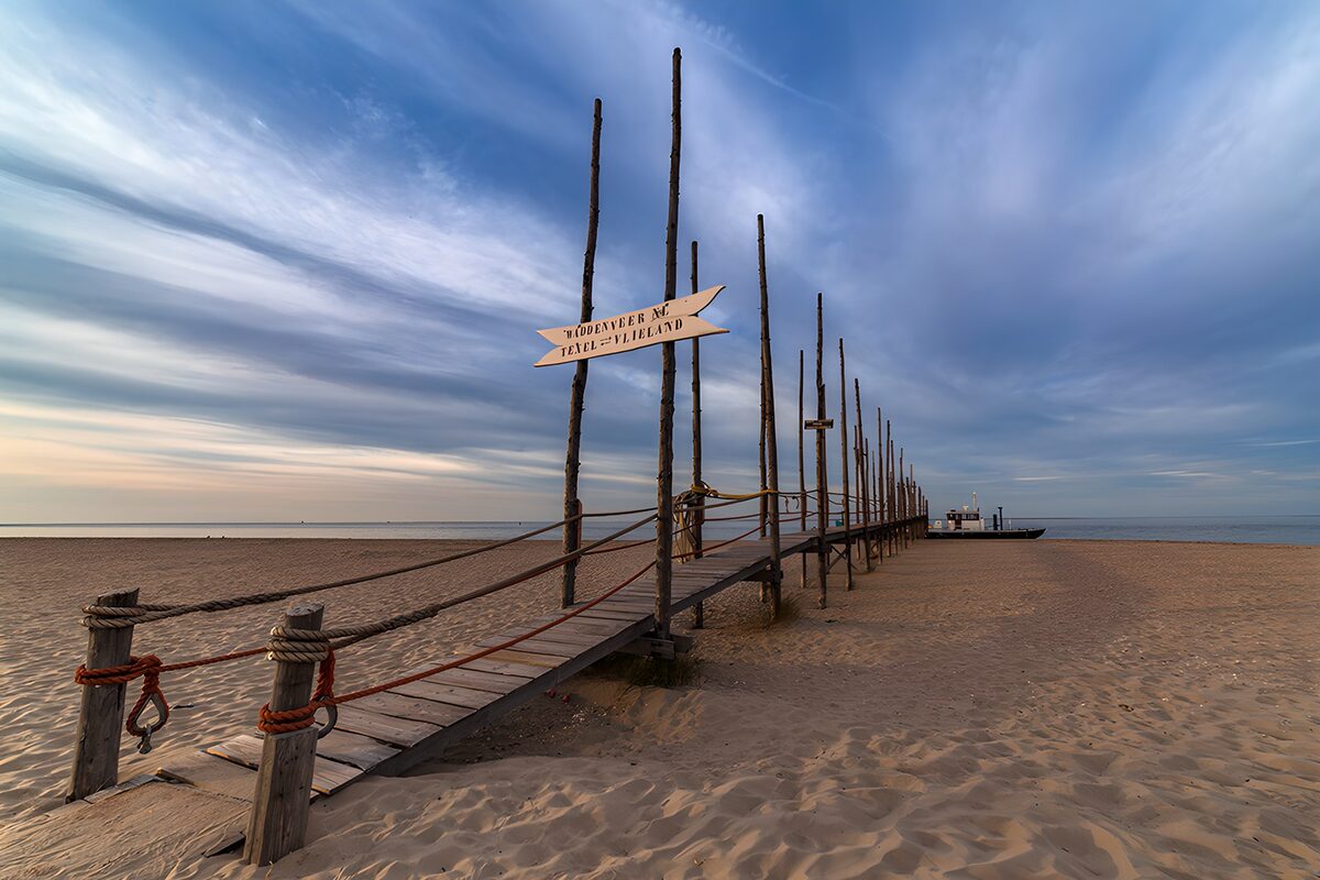 OCCOM7697871: Serene Beach Pier at Dusk