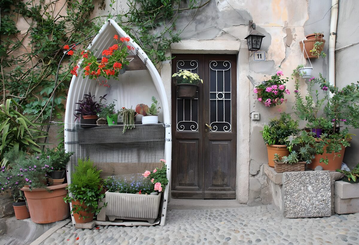 OCCOM1282122: Charming Doorway with Floral Decor