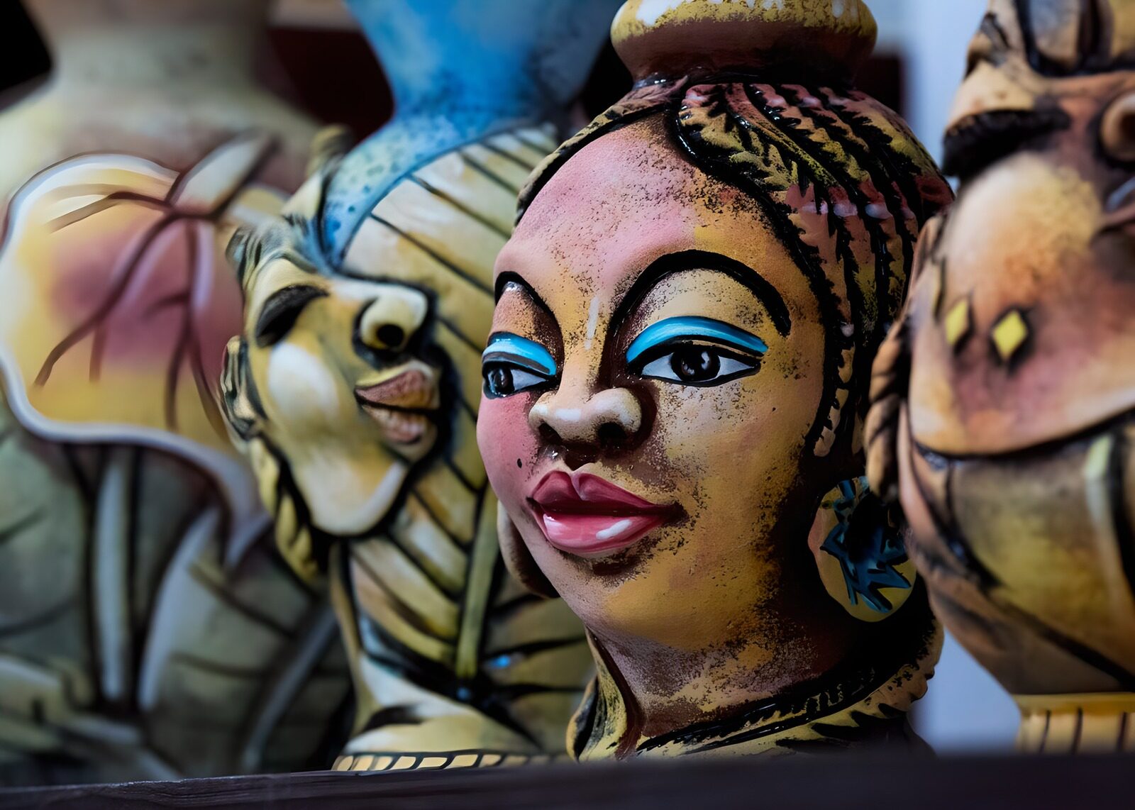 OCCOM8201597: Colorful Artistic Sculpture Portrait