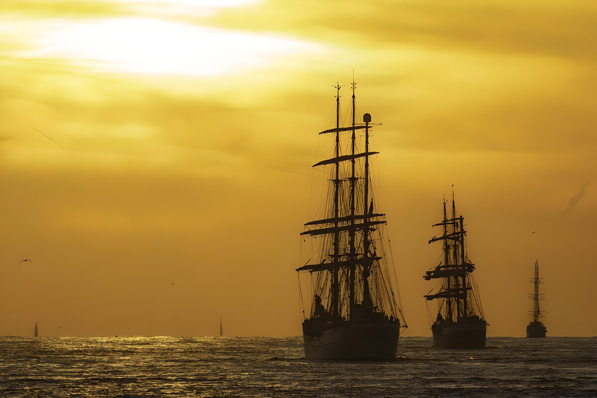 Sailing into the Golden Horizon