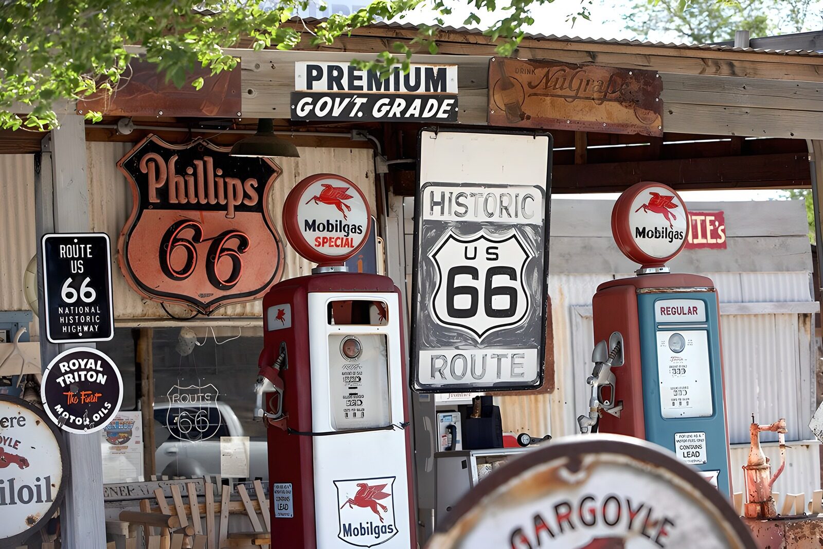 OCCOM3864823: Nostalgic Route 66 Gas Station