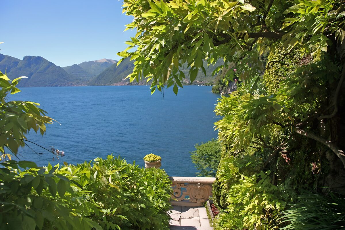 OCCOM8478708: Tranquil Waters of the Italian Lakes