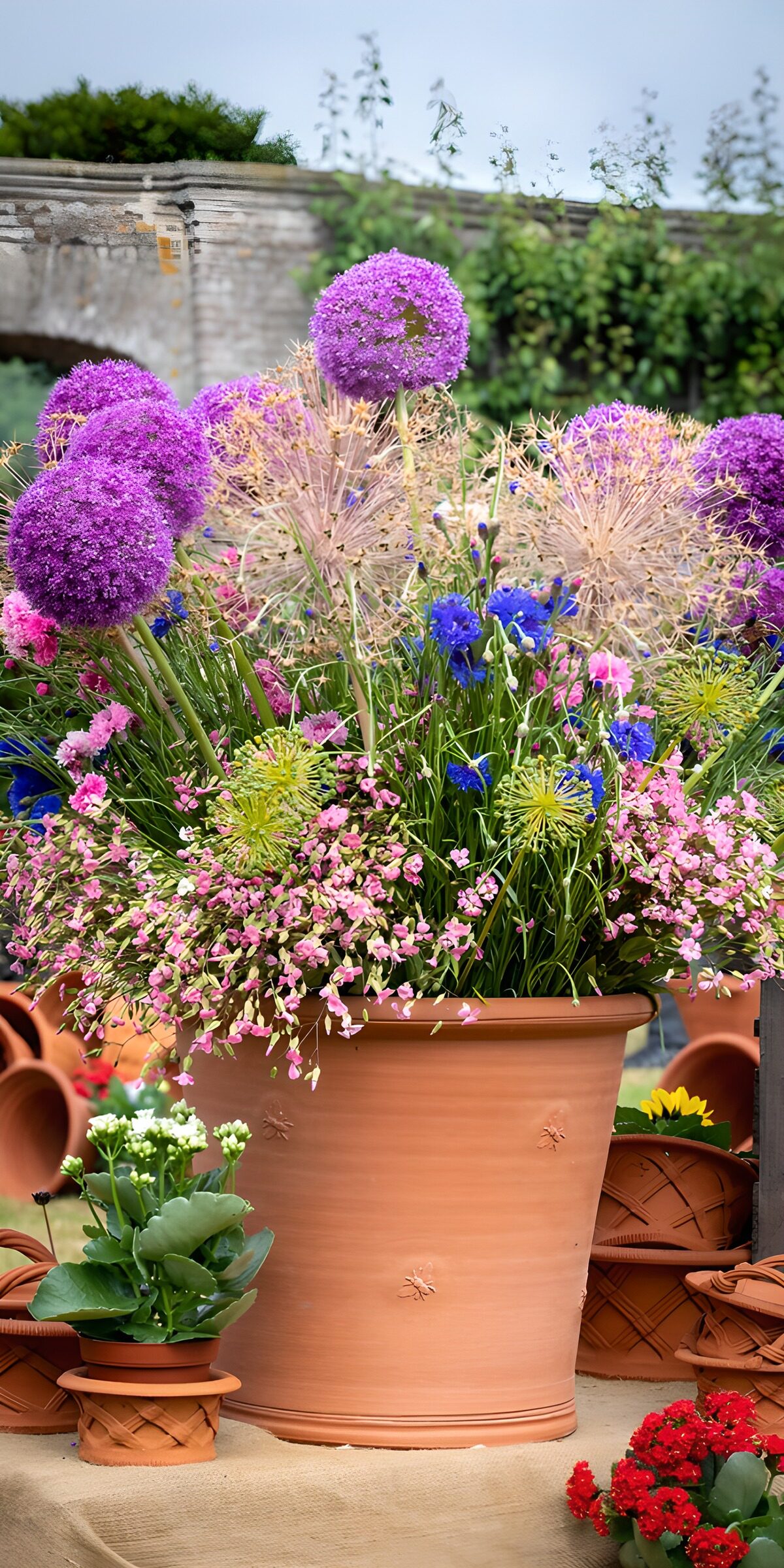 OCCOM6140445: Vibrant Garden Flower Arrangement