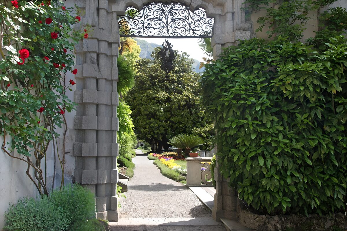 Tranquil Garden Gateway