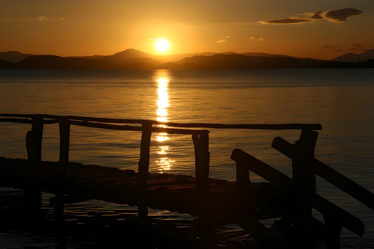 Serene Sunset Over the Water
