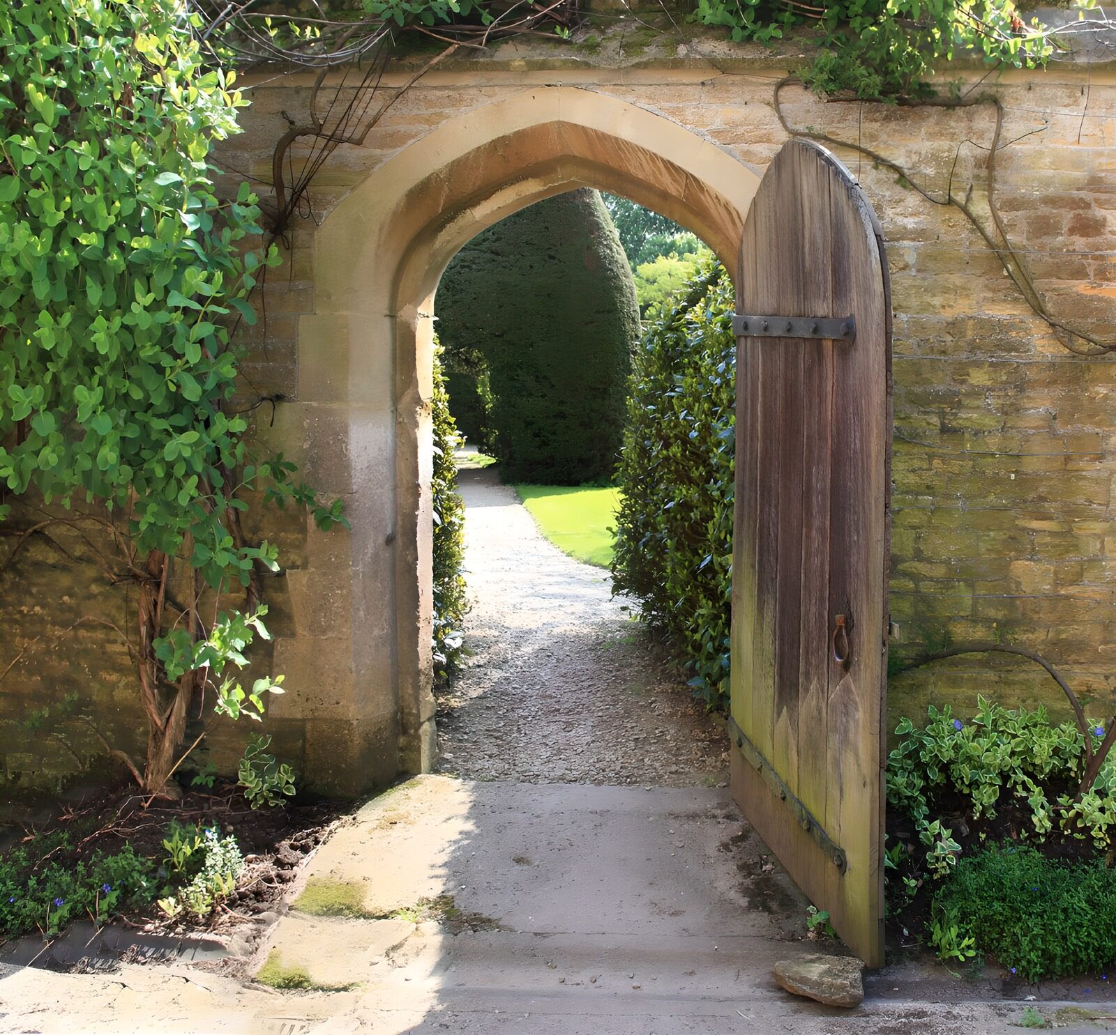 OCCOM2044000: Enchanted Garden Entrance