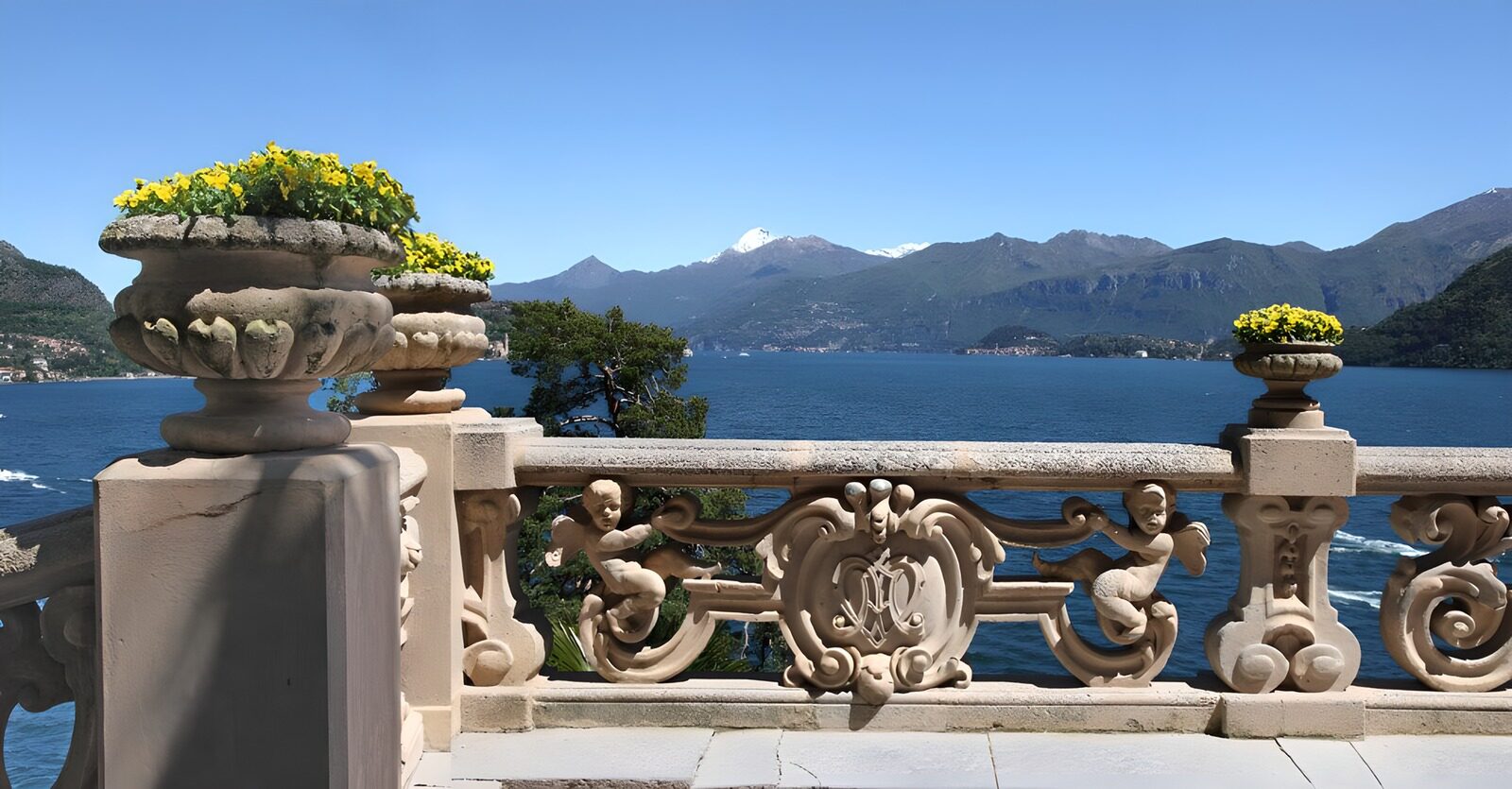 OCCOM9675025: Scenic Balcony Over Lake Landscape