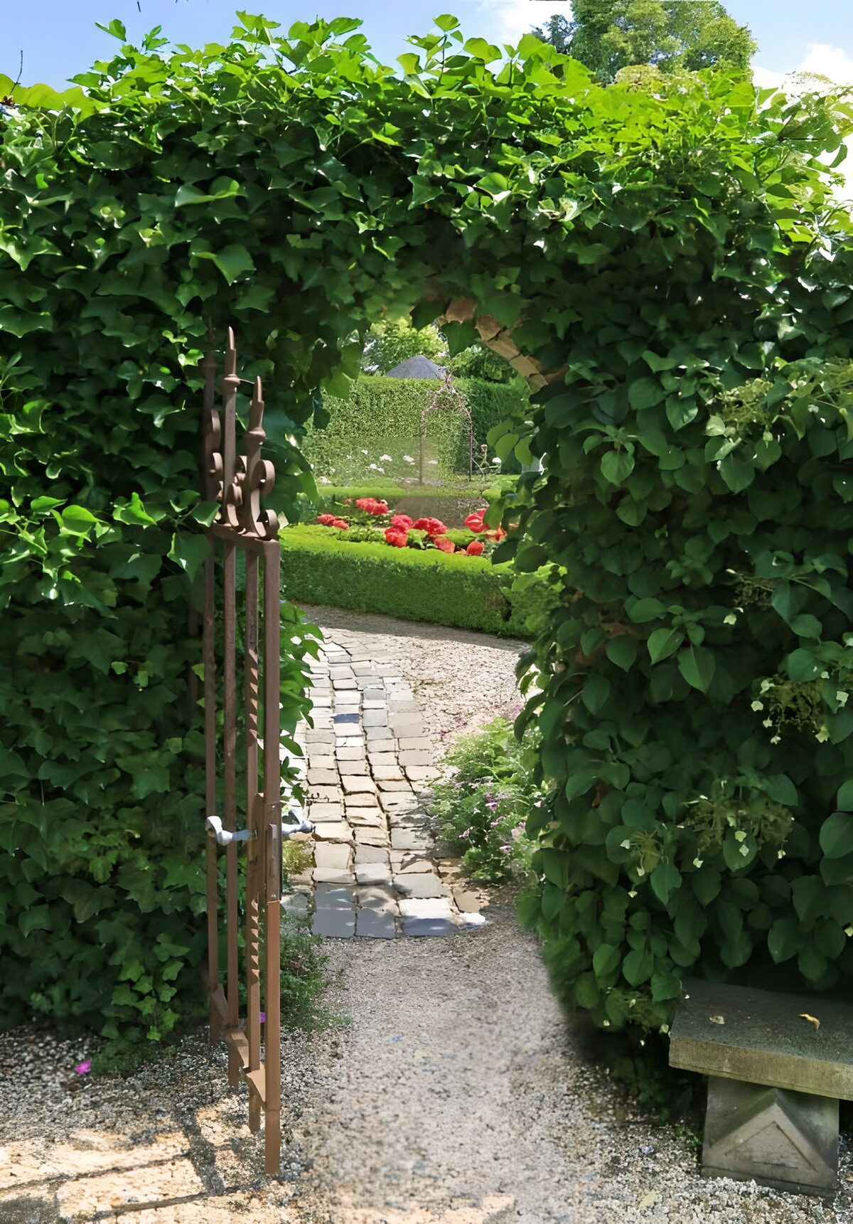 OCCOM5987651: Enchanted Garden Gate