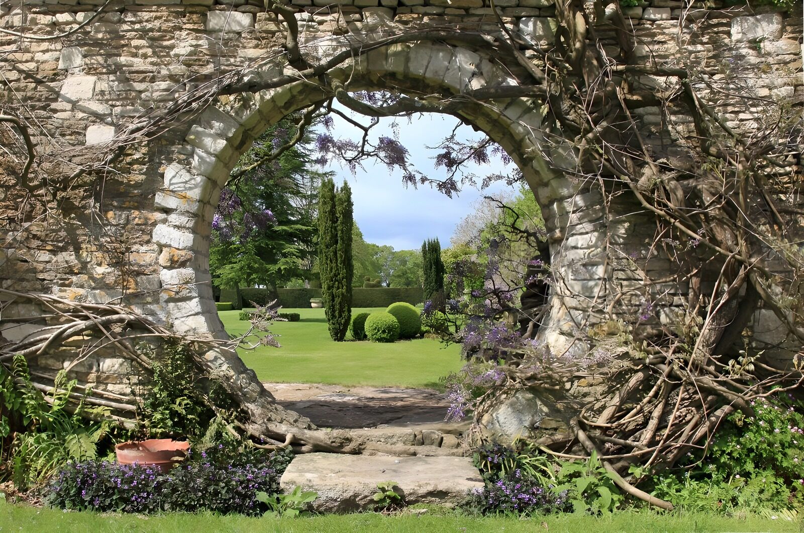 OCCOM9119417: Enchanted Garden Archway