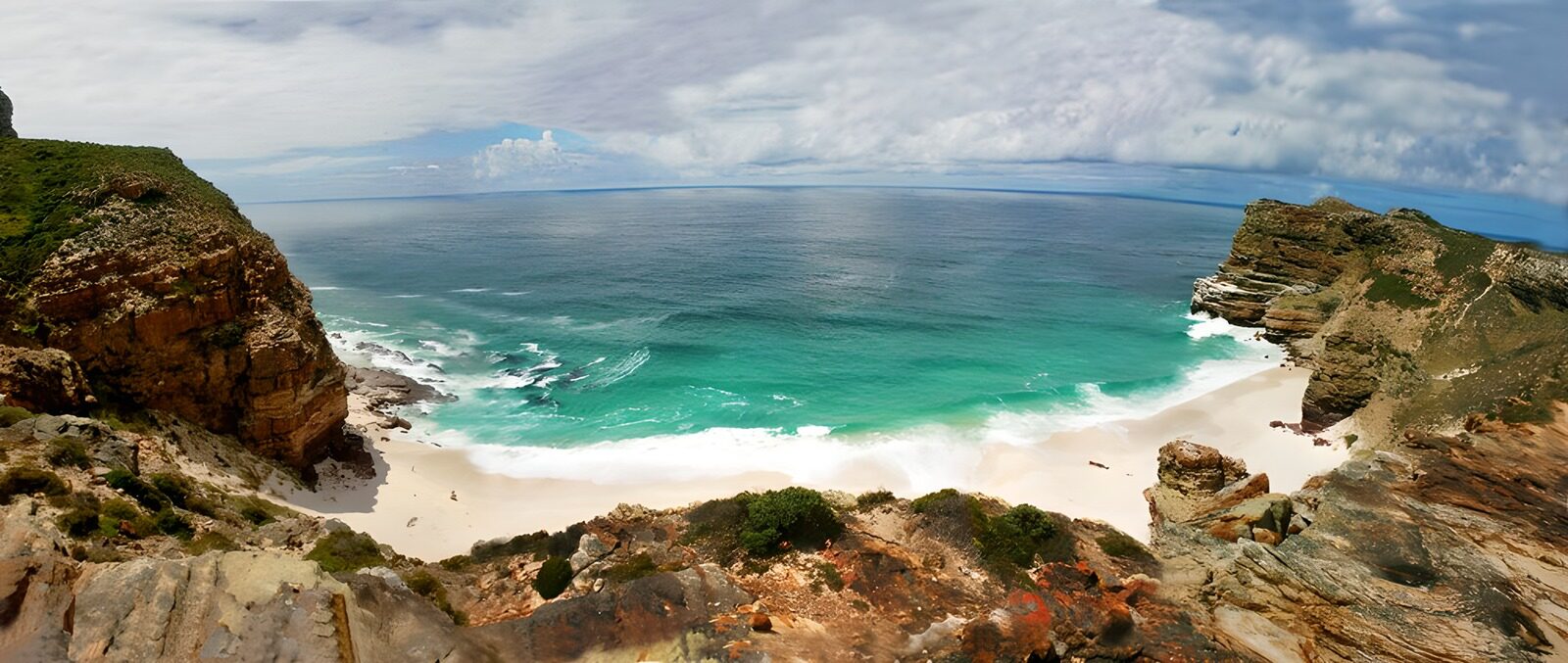 OCCOM4392037: Scenic Coastal View