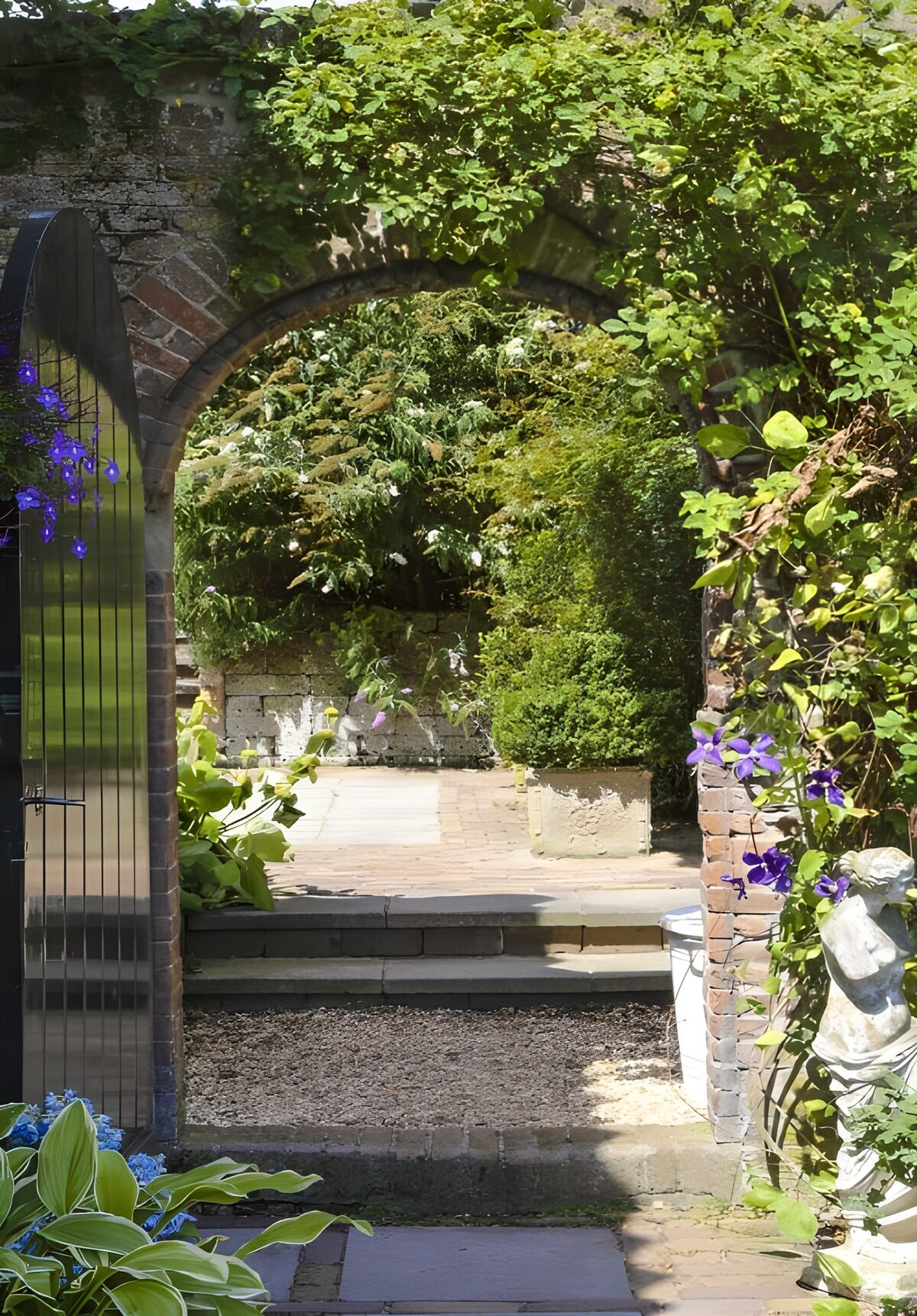 Serene Garden Gateway