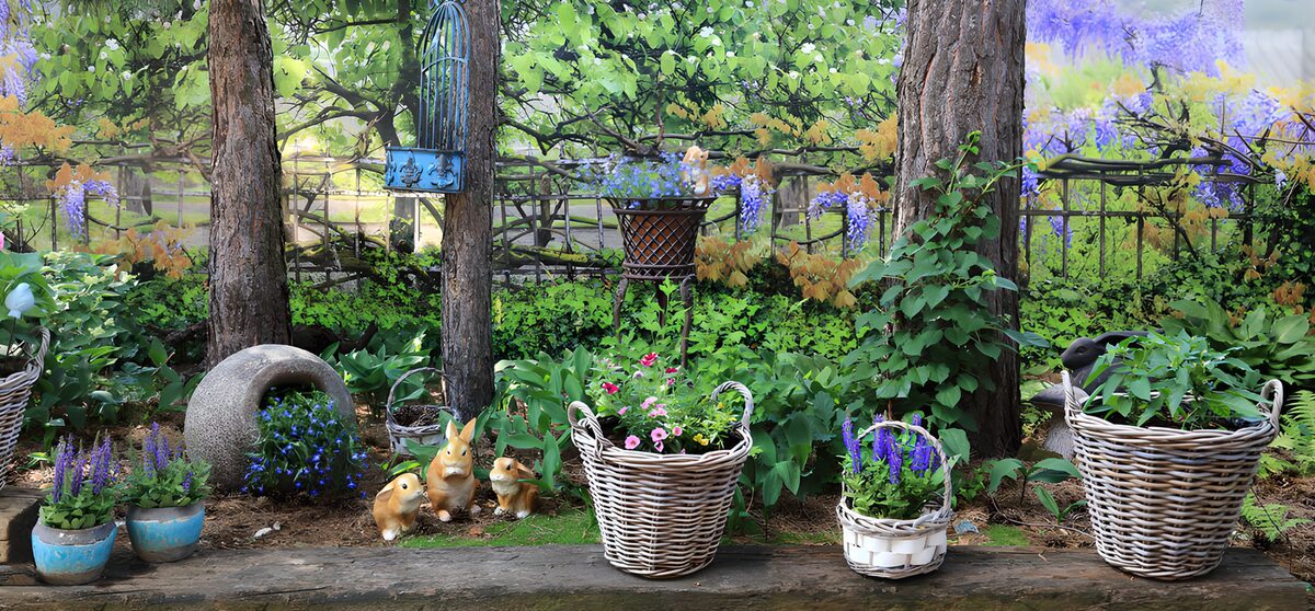 Serene Garden Oasis with Decor
