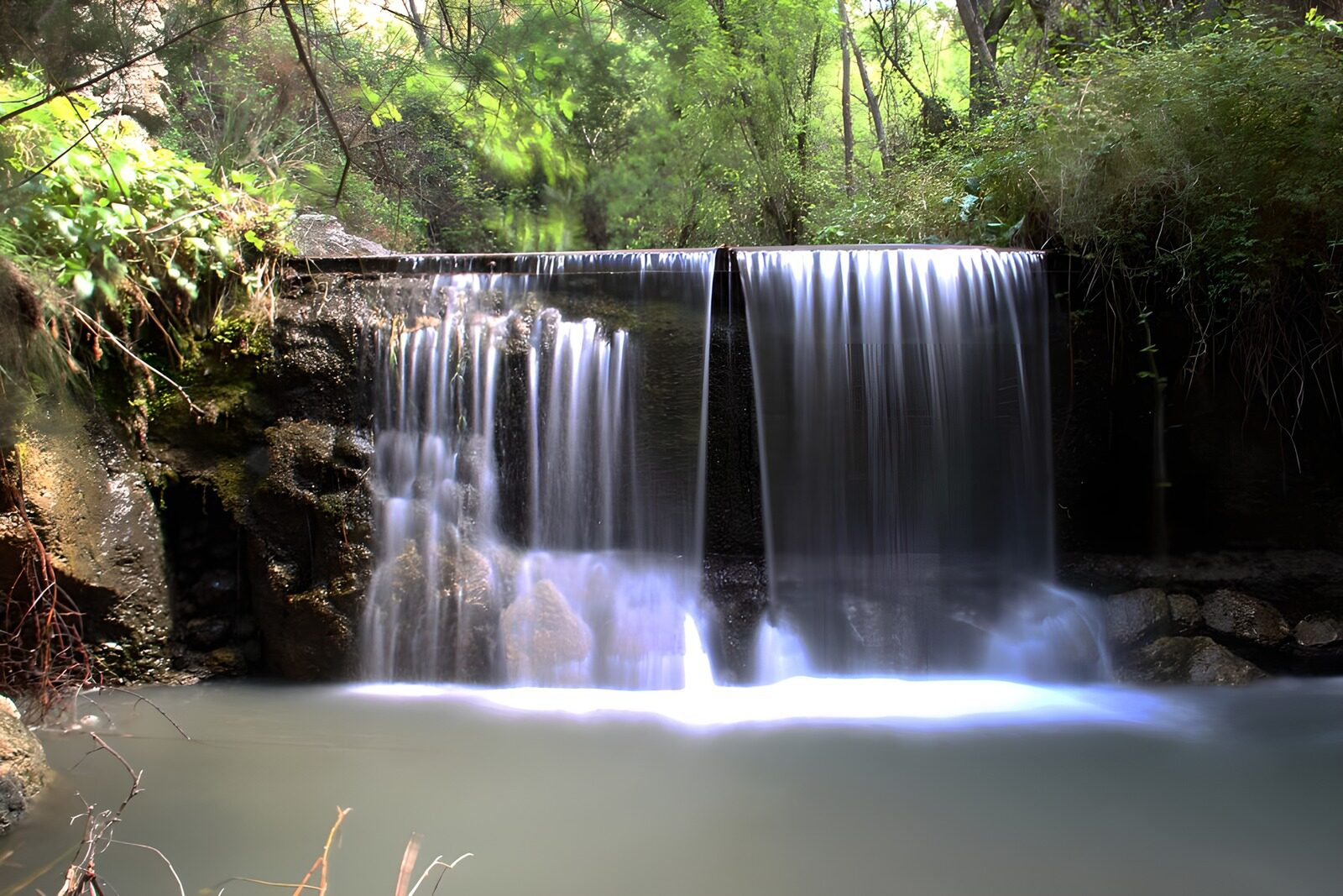 OCCOM4782131: Tranquil Waterfall in Nature